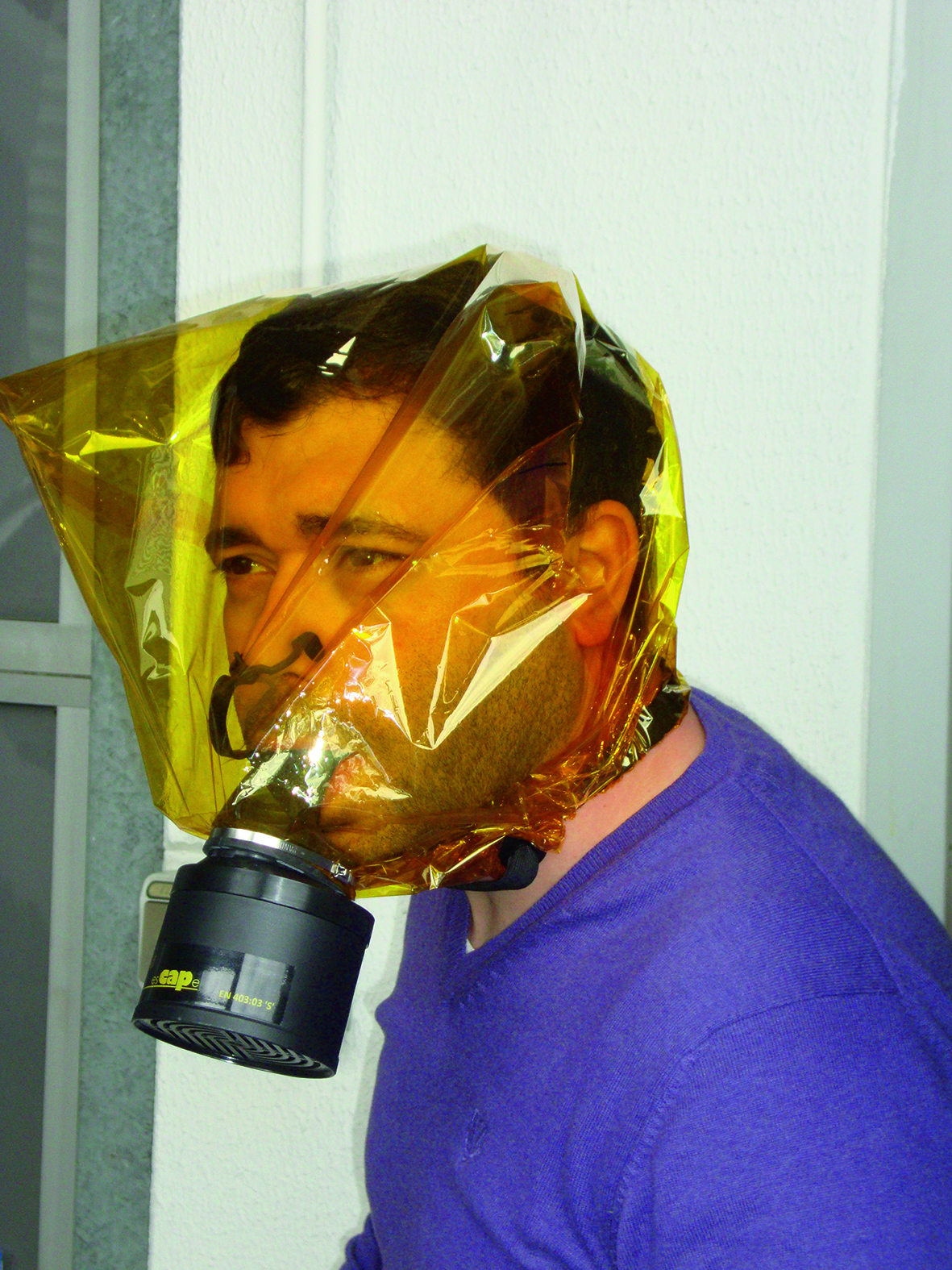 466-429_A_1_Action Fire Escape Hood SEKUR esCAPe